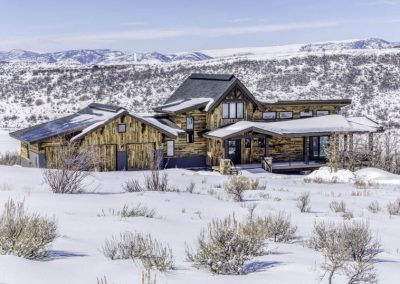 stunning mountain home exterior